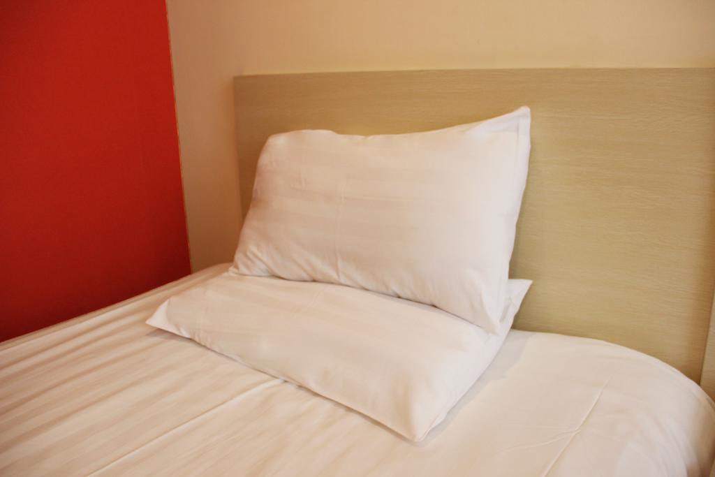 Greentree Inn Shanghai Dongming Road Subway Station Express Hotel Xangai Exterior foto