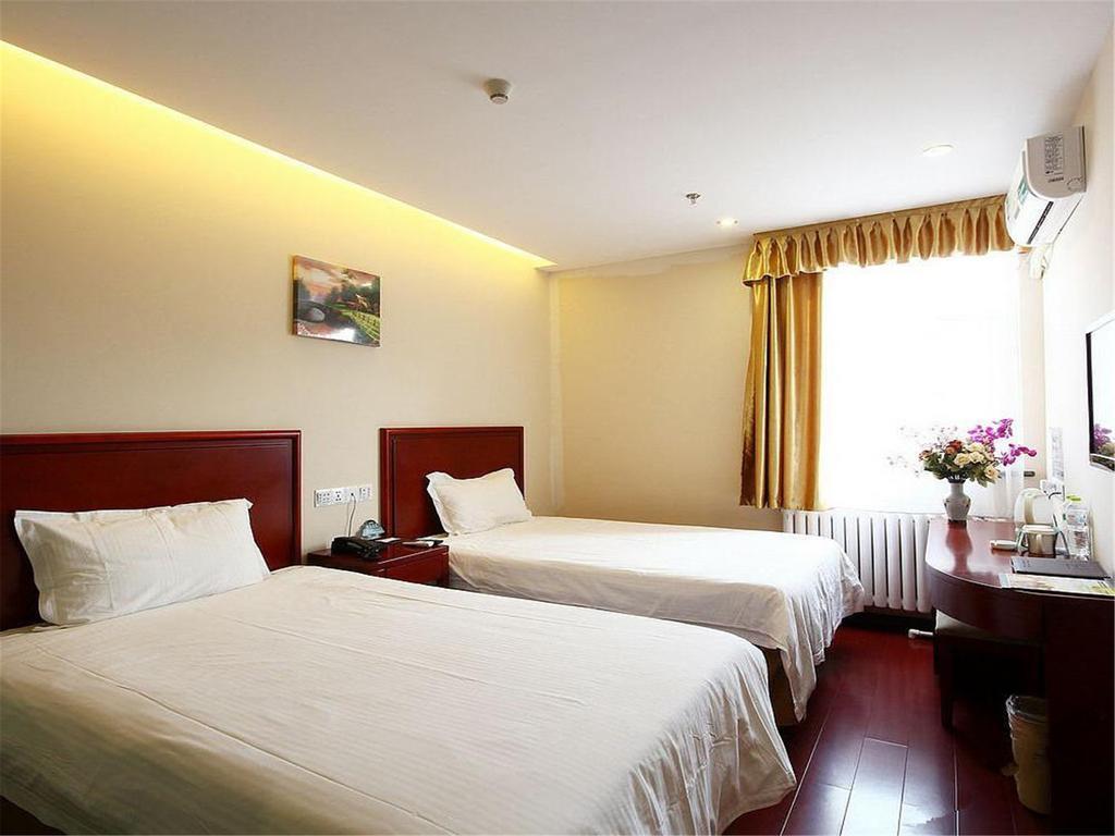 Greentree Inn Shanghai Dongming Road Subway Station Express Hotel Xangai Exterior foto
