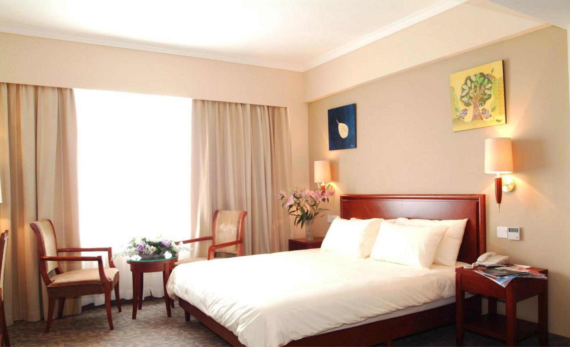 Greentree Inn Shanghai Dongming Road Subway Station Express Hotel Xangai Exterior foto