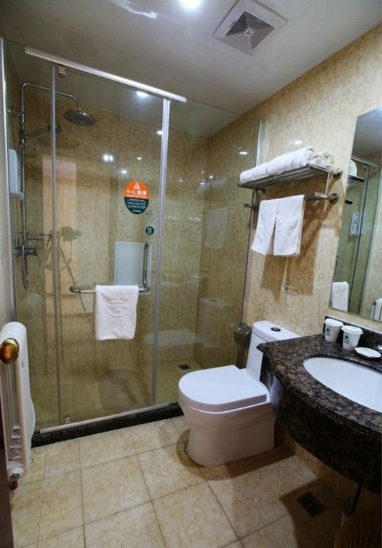 Greentree Inn Shanghai Dongming Road Subway Station Express Hotel Xangai Exterior foto
